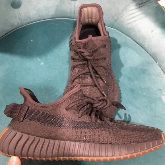 ✅ Yeezy “Cinder” Non-Reflective size 5! Worn Once ✅ - Picture 3 of 16